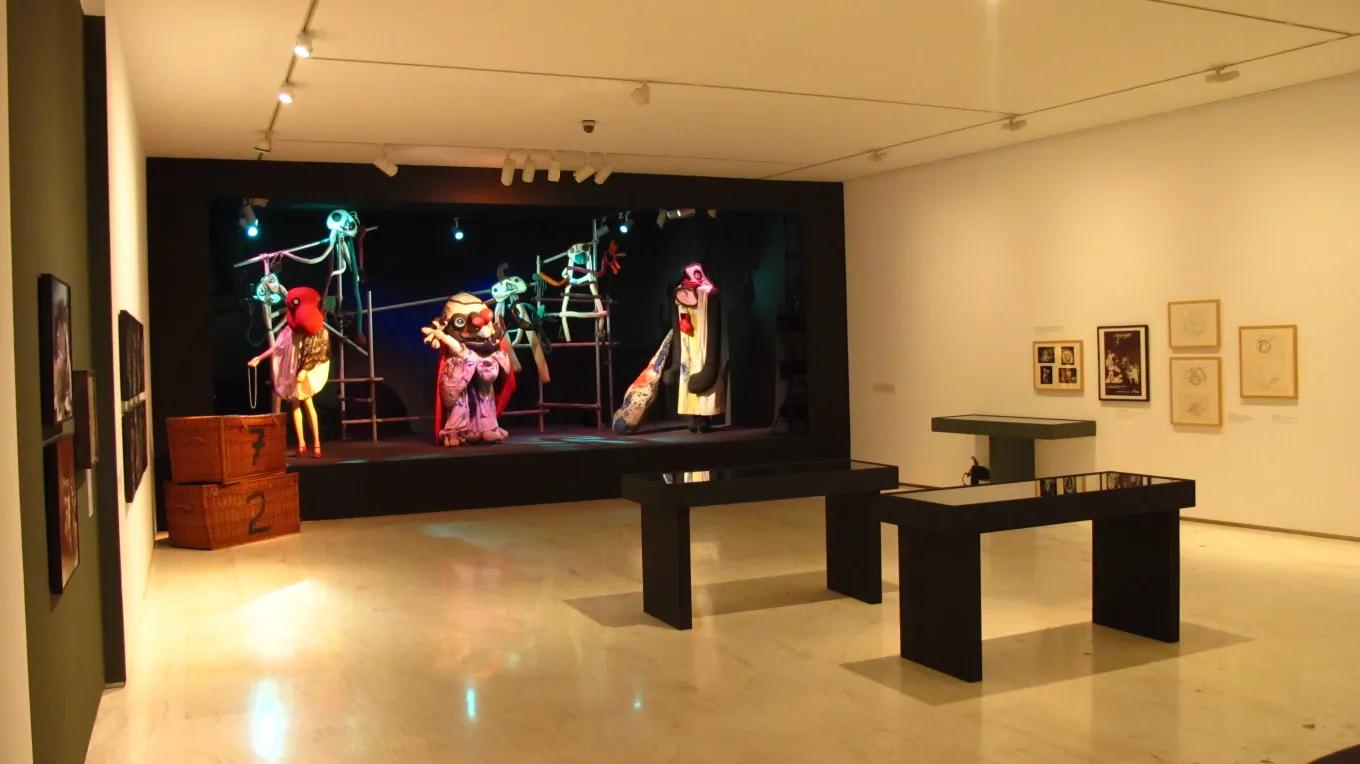 Joan Miró and Joan Baixas. Mori el Merma died in Alicante